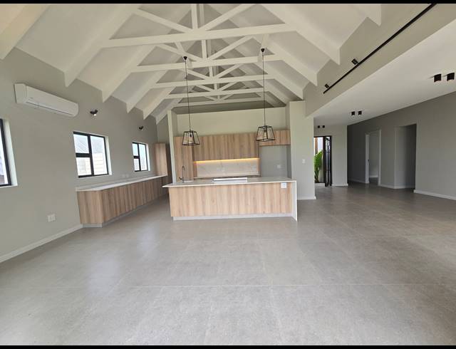 4 BEDROOM HOUSE FOR SALE IN SPRINGVALE COUNTRY ESTATE